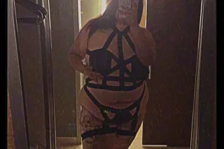 SEXY LATINA - Image 2