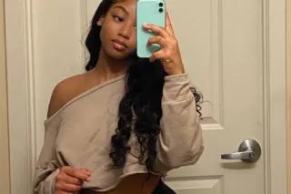 hi my name is candy im availab... - Image 3