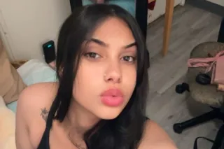 venezolana caliente disponible 24 horas😈🤤 - Image 1