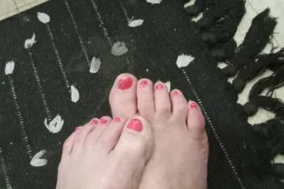 feet fun - Image 1