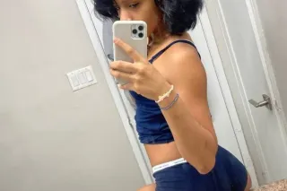ever been with a slim baddie -... - Image 4