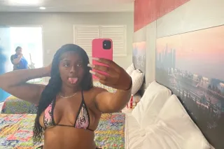 Your Favorite Treat 🍭 !!! catch me while you can +content available & facetime shows - Image 4
