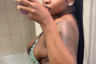 Chocolate Freak🥰Cum Daddy(Qv s... - Image 3