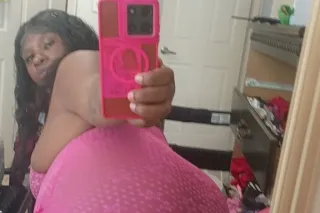 my booty giggles when i walk🍑🍑come play 💦 available now - Image 3
