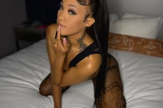 Natural exotic bombshell, let'... - Image 1