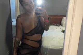 IM HORNY BABY COME FUCK ME !! Cardates available - Image 9