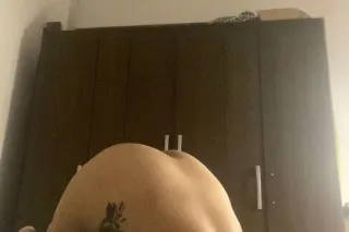yummy treat 🍭 craving a naughty fuck buddy 😈 - Image 8