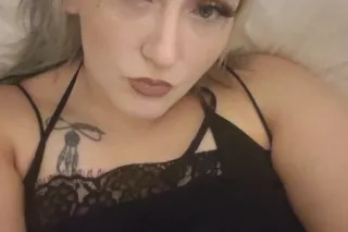 😈 Thick Submissive Blonde SLUT Feining for YOUR Cock - Image 10