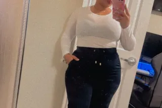 😘I am available😘 - Image 2