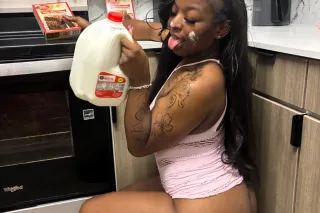 CUM FUCK WITH MS.JUICYY🫦 Wet&Juiccyy 🍦PARTY FRIENDLY! - Image 1