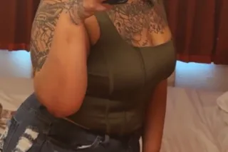 NEW IN THE AREA 💜 CUM SEE ME N... - Image 4