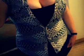 Cum play with the Big Titty Snow Bunny - Image 10