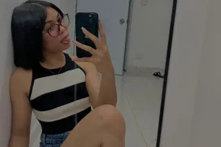 sexy latina disponible para ti - Image 2