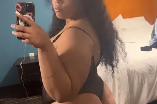 Catch me why Im here 😋 Up Scal... - Image 3