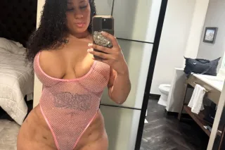 CREAMY PUSSY 💦 WETT WET 💦THROA... - Image 2