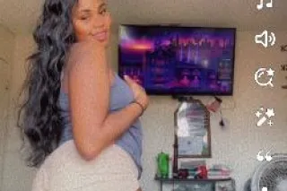 Jade is New Too Town 💦 - Image 1