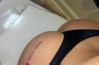 sexy girl 👅💦 - Image 1