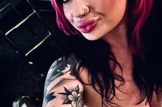 come see me before I leave 💋Seductive curves, green eyes, and lips that tease.✨💋 - Image 10
