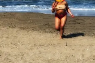 💋5'2 Afro Panamanian hottie🌹 2... - Image 1