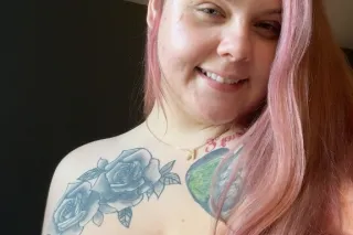 Voluptuous 5’11 Bombshell 💦 Se... - Image 2