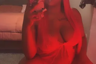 COME WATCH ME WET THE BED 💦😍😩 ... - Image 1