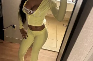 sweet & petite 💕🫦ebony dolll 💕⚠ wet & slipperyyyy 💦 - Image 4