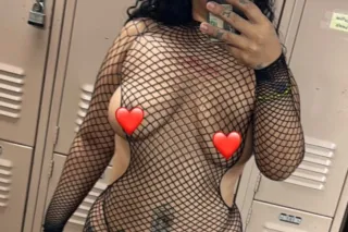 SEXY GILR LATINA 😍😍 CALL ME TE... - Image 3