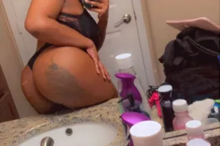 Come See Me 💦 - 26 - Image 3
