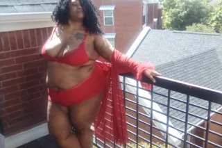 ITS MY BIRTHDAY INCALL ONLY!!!!!!!!!😍💙Thick Ebony Baddie Ready To Have Fun INCALL ONLY!!!!!!!!!😍💜 ITS MY BIRTHDAY - Image 9