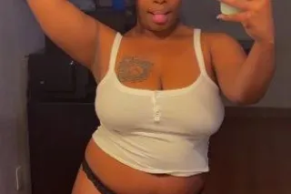 📲CONTENT 4sale💦MZ GOOD PUSSY👠🍷... - Image 4