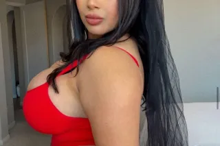 Hola Soy NUEVA EN LA CIUDAD SOY LATINA - Image 6
