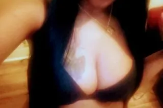 🌈DOMINICAN CUTIE w /a BIG BOOTY - Image 5