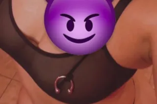 lets play dnt miss out 💦💦🧜♀🩷💖💓... - Image 3