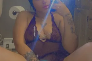 SEXY WET JUICY LATINA 💦😜 OUTCA... - Image 1