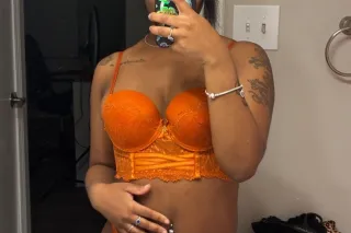 here for a good time daddy😻 - ... - Image 4