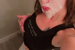 Real Photos and I Facetime - Image 2