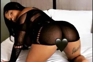 YOUNG ASIAN AND BLACK BEAUTY 😍... - Image 4