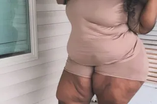 🔥BBW JUICY WET COOCHIE👅🍆💦🍑💋 - Image 1