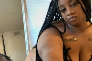Soft Thick BBW Looking For Good Company 😏 - Image 10
