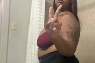 IN WICHITA RIGHT NOW WANNA CUM... - Image 2