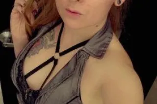 Valley Girl - Image 1