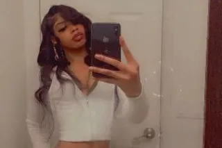 𝐀𝐯𝐚𝐢𝐥𝐚𝐛𝐥𝐞 𝐍𝐨𝐰 💋with the best T... - Image 2