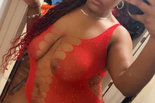 🤑TREAT YO SELF WITH SUM REAL S... - Image 3