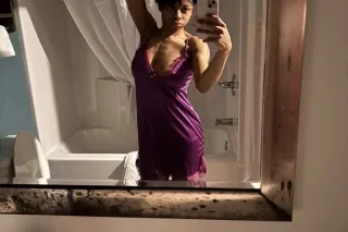 BBJ Available😘Ask for threesome👯♀Soft Petite Booty🍑 + Wet Lightskin Pussy💦😩 Nwi/South Suburbs📍Incalls🏠 - Image 4