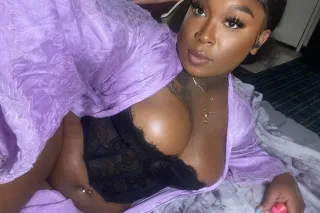 Treat Yourself Today 💋 Pretty ... - Image 4