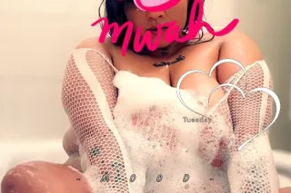 GET A TASTE OF A SWEET PEACH🥰🍑... - Image 3