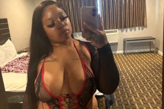 wet and ready 💦👅 - Image 5