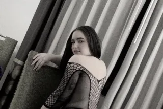 Chica latina - Image 2