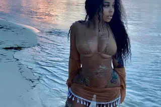 LETS PLAY - 25 - Image 3