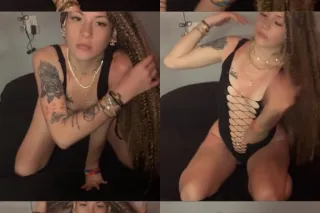 hey daddy come see your sexy w... - Image 3